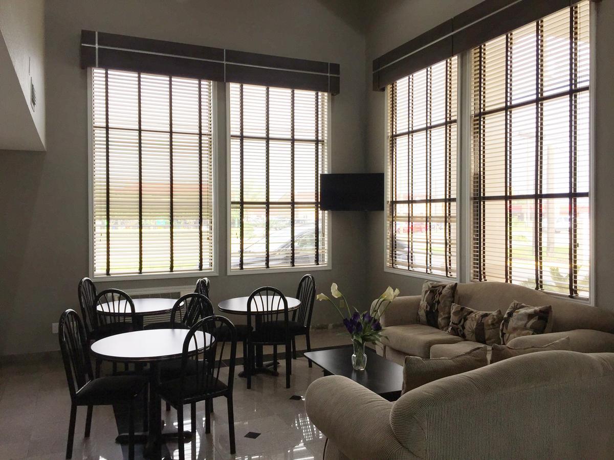Americas Best Value Inn & Suites Mont Belvieu Houston Eldon Esterno foto