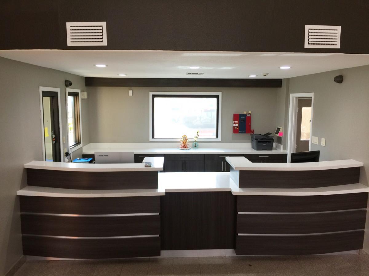 Americas Best Value Inn & Suites Mont Belvieu Houston Eldon Esterno foto