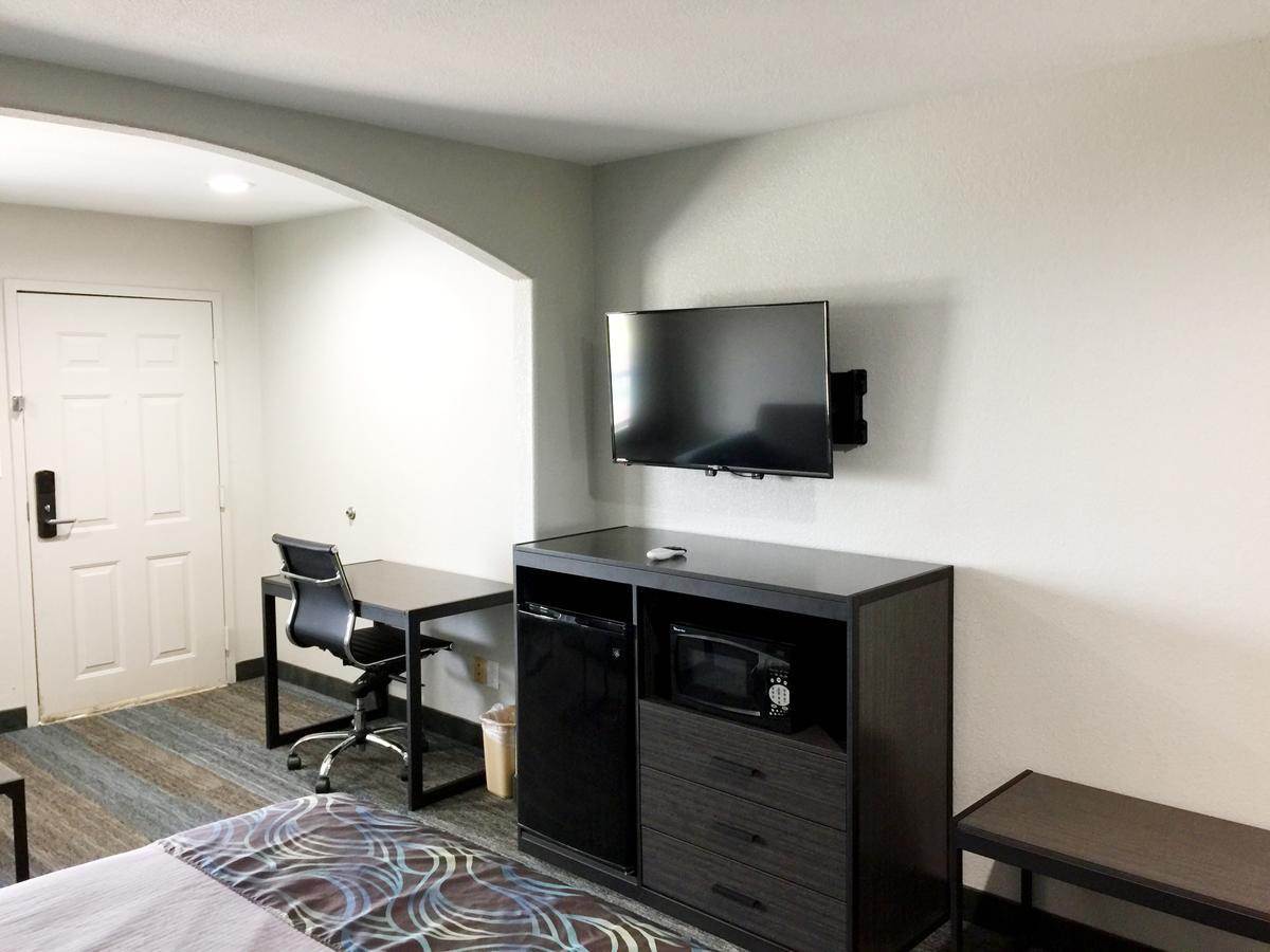 Americas Best Value Inn & Suites Mont Belvieu Houston Eldon Esterno foto